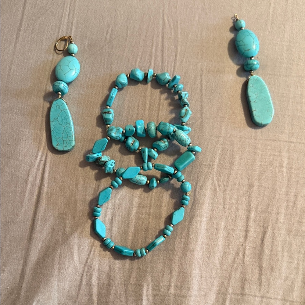 Turquoise Beaded Jewelry Set